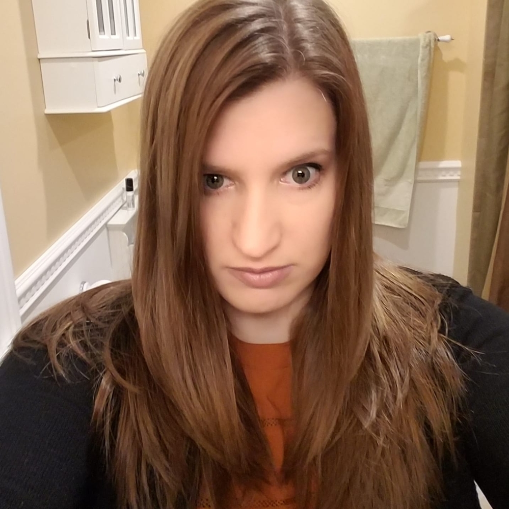 Meet your Posher, Jenn